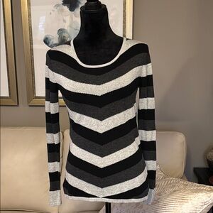 Chic Black and Silver Chevron Striped Sweater